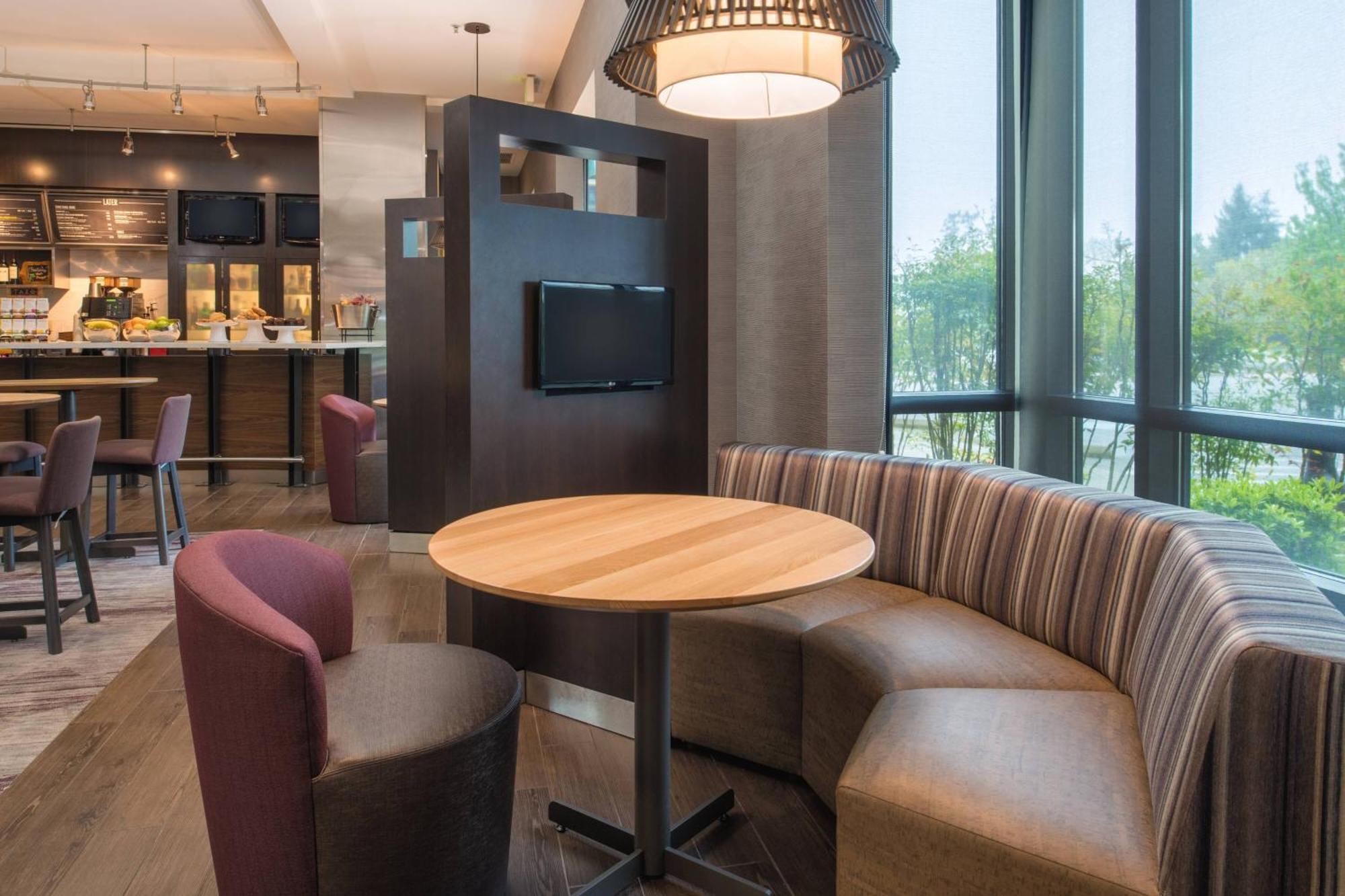 Courtyard By Marriott Seattle Federal Way Hotell Eksteriør bilde