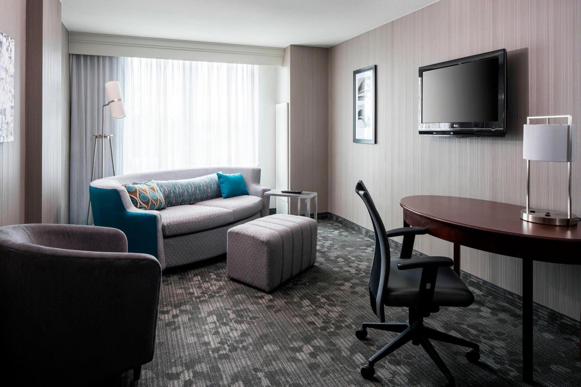 Courtyard By Marriott Seattle Federal Way Hotell Eksteriør bilde