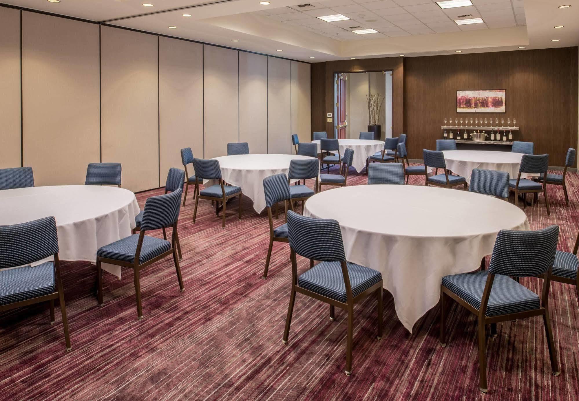 Courtyard By Marriott Seattle Federal Way Hotell Eksteriør bilde
