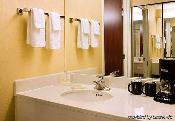 Courtyard By Marriott Seattle Federal Way Hotell Eksteriør bilde